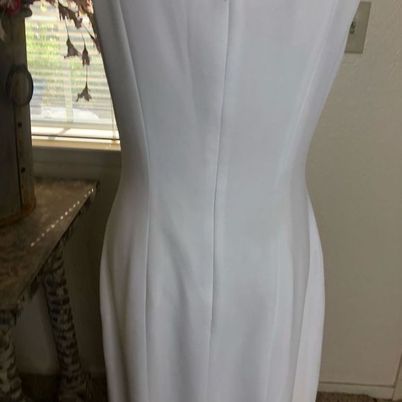 Vintage Watters and Watters Elegant White Crepe Gown - Picture 7 of 13